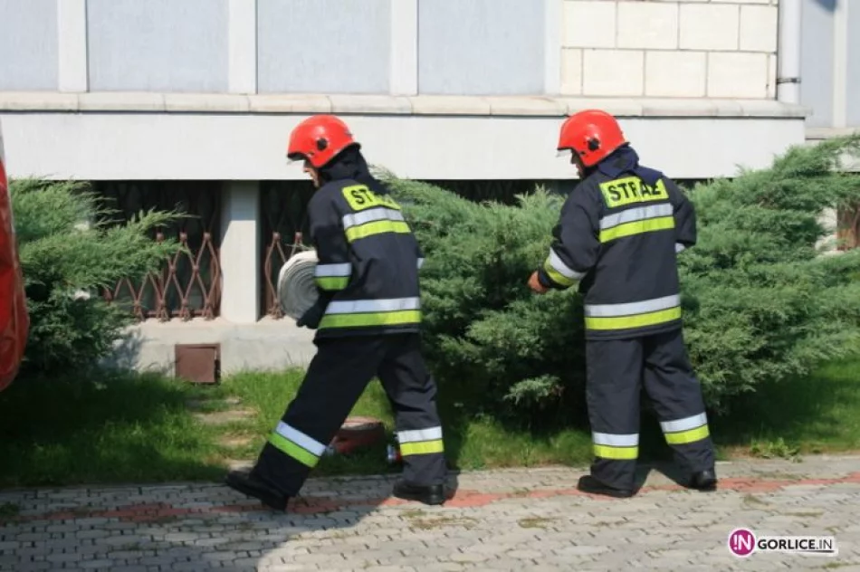 Ćwiczenia straży w kościele - zdjęcie 8