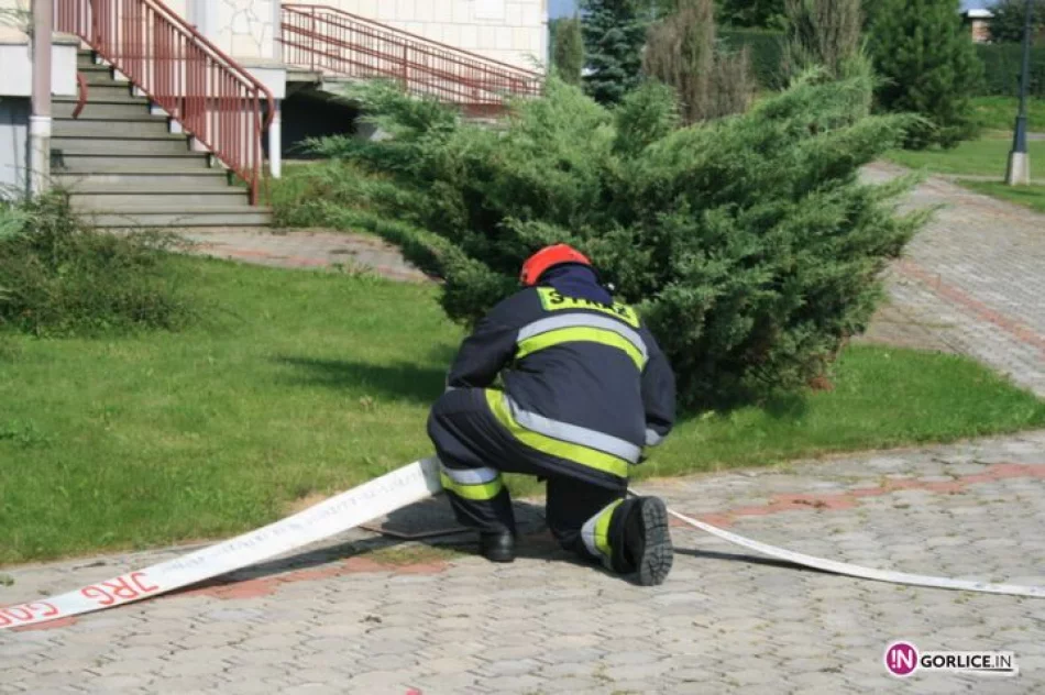 Ćwiczenia straży w kościele - zdjęcie 9