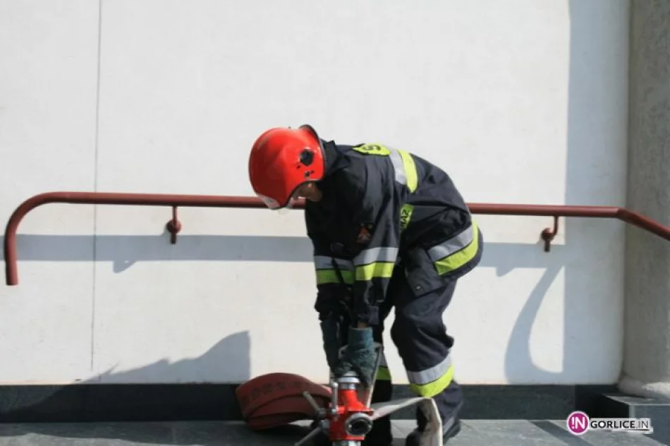 Ćwiczenia straży w kościele - zdjęcie 11