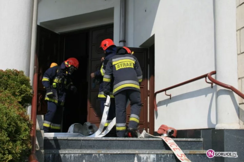 Ćwiczenia straży w kościele - zdjęcie 14