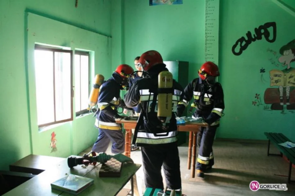 Ćwiczenia straży w kościele - zdjęcie 19