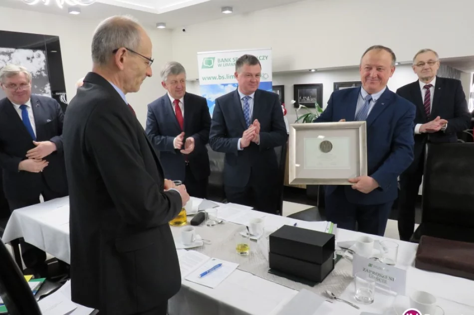 Medal Polonia Minior dla Banku Spółdzielczego w Limanowej - zdjęcie 2