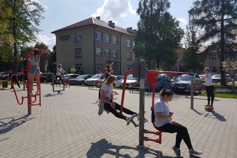 Siłownia zewnętrza w "Ekonomie" - zdjęcie 8