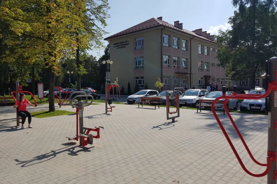 Siłownia zewnętrza w "Ekonomie" - zdjęcie 12