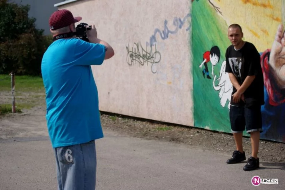 "Tu i teraz" - Królik, Żusto i Mors nagrywają teledysk w Nowym Sączu - zdjęcie 5