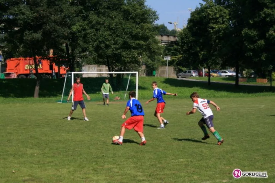 Wakacyjny Turniej Piłki Nożnej - zdjęcie 6