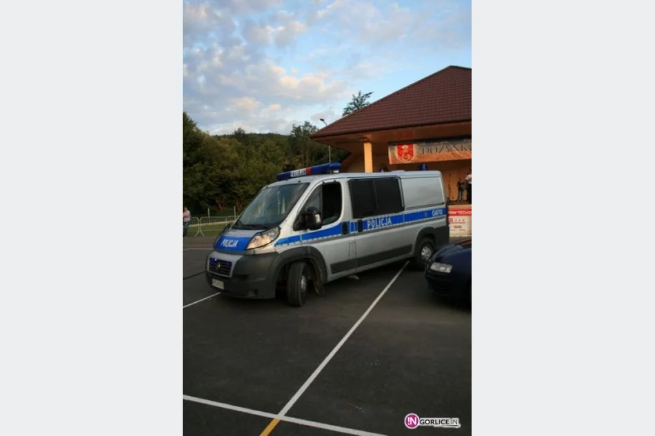 Festyn Charytatywny w Ropie - pokaz policji - zdjęcie 14