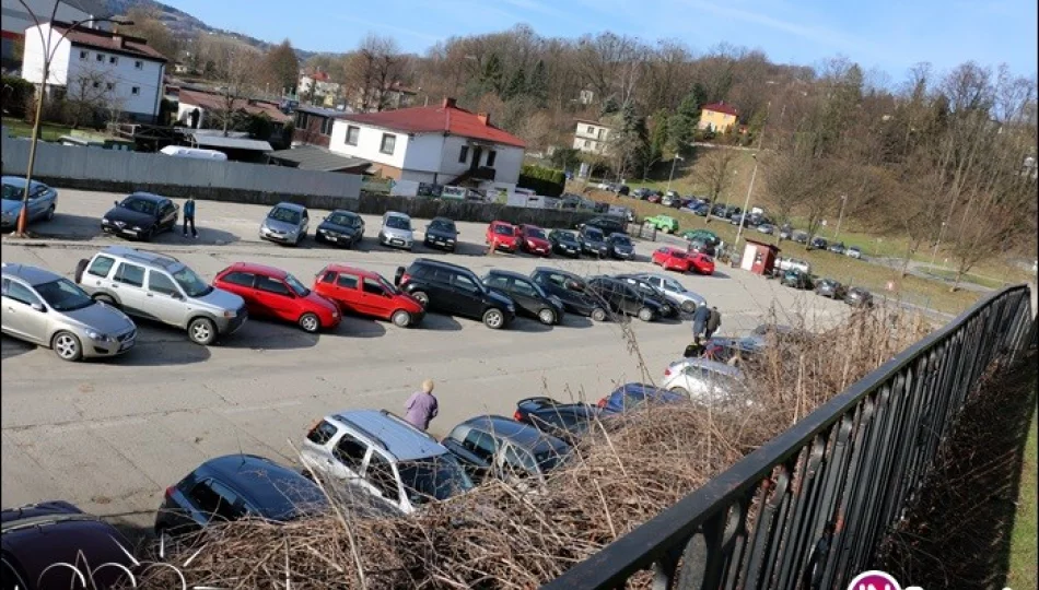 Dwupoziomowy parking na 270 aut powstanie dzięki porozumieniu miasta z parafią - zdjęcie 1