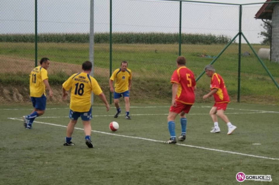 Mecz samorządowców Moszczenica - Kurima - zdjęcie 6