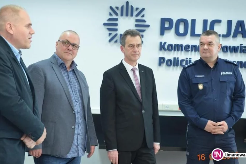 Naczelnik po 26 latach służby w policji odszedł na emeryturę - zdjęcie 3