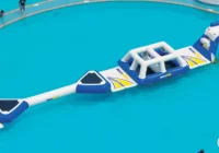 Pływalnia zaprasza na wodny tor przeszkód - zdjęcie główne