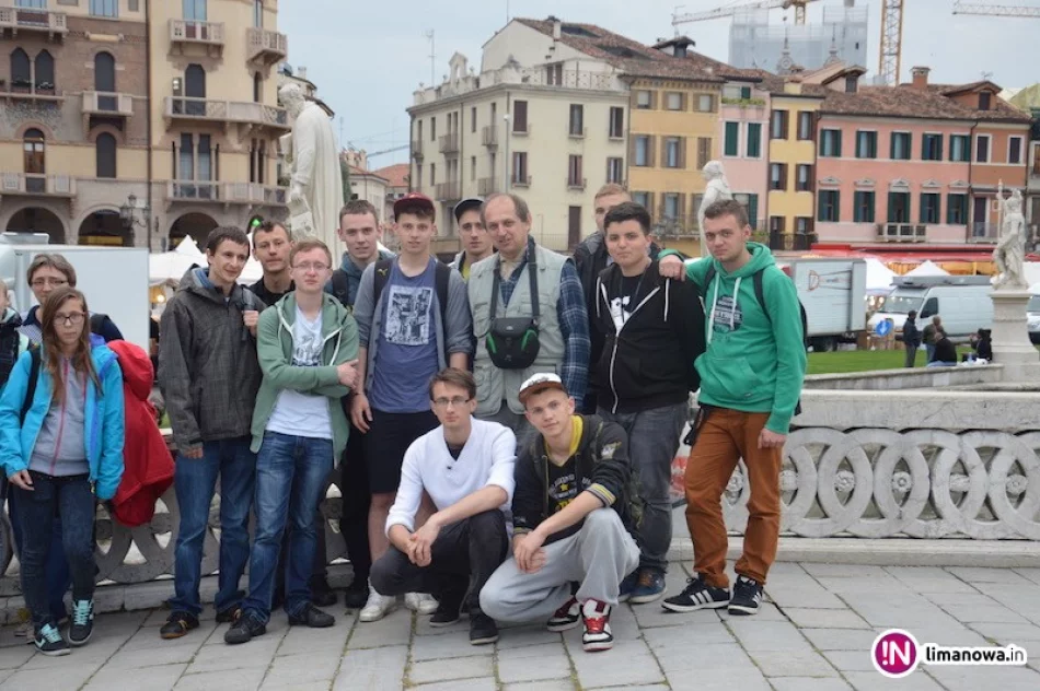 Pielgrzymka młodych do źródeł wiary i miłości Ojczyzny - zdjęcie 3