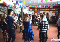 Karnawałowa zabawa dla uczniów (zdjęcia) - zdjęcie główne