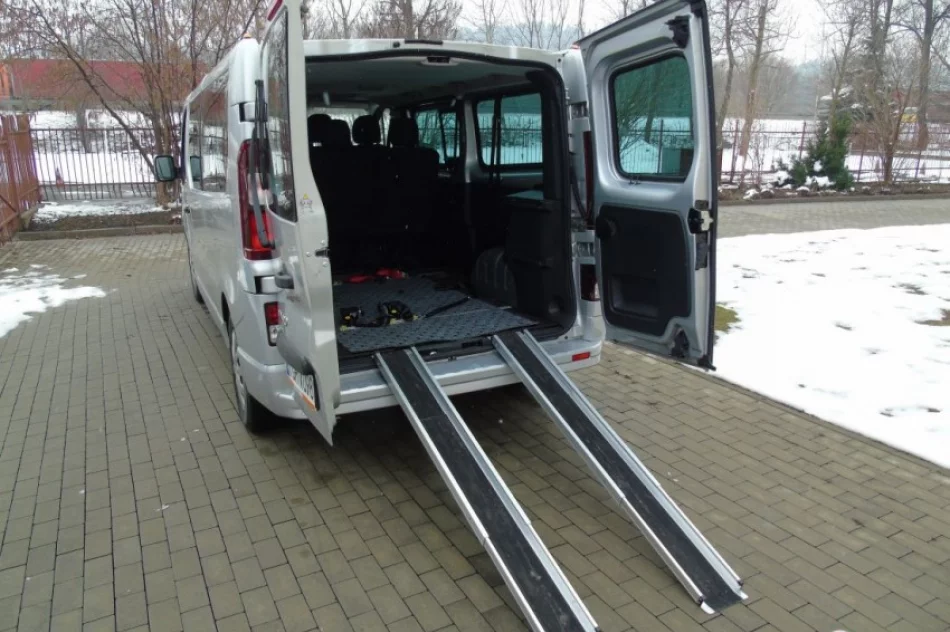 Samochody dla mieszkańców DPS-ów - zdjęcie 2