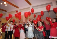 Walentynkowa dyskoteka w świetlicy - zdjęcie główne