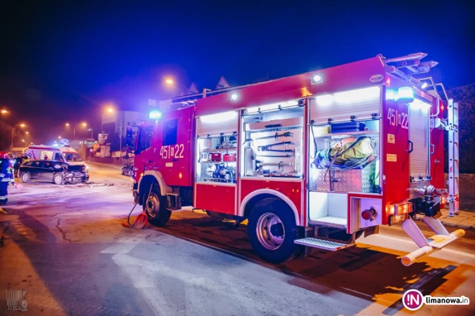 Zderzenie na skrzyżowaniu w centrum, 5 osób trafiło do szpitala (wideo) - zdjęcie 3