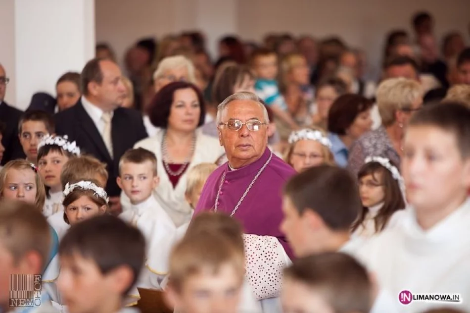 Uroczysta Msza św. na zakończenie 650-lecia Dobrej - zdjęcie 3