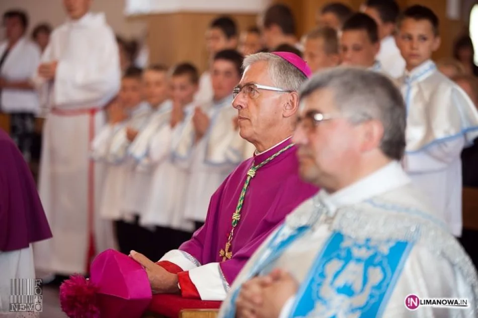 Uroczysta Msza św. na zakończenie 650-lecia Dobrej - zdjęcie 6