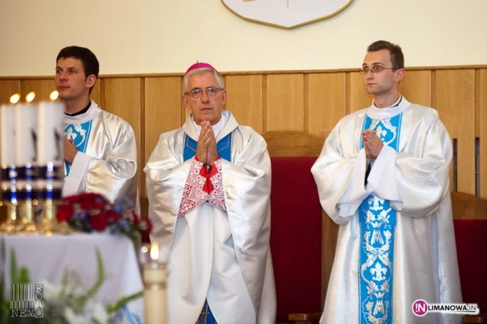 Uroczysta Msza św. na zakończenie 650-lecia Dobrej - zdjęcie 19