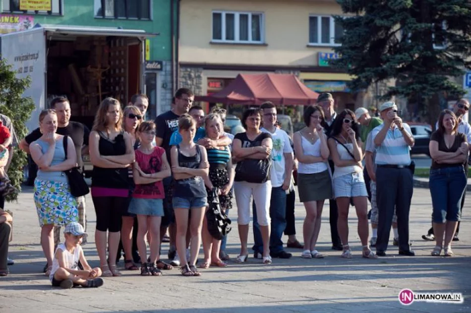 Ulica 24 Street Art - "Wiatr od wschodu" - zdjęcie 3