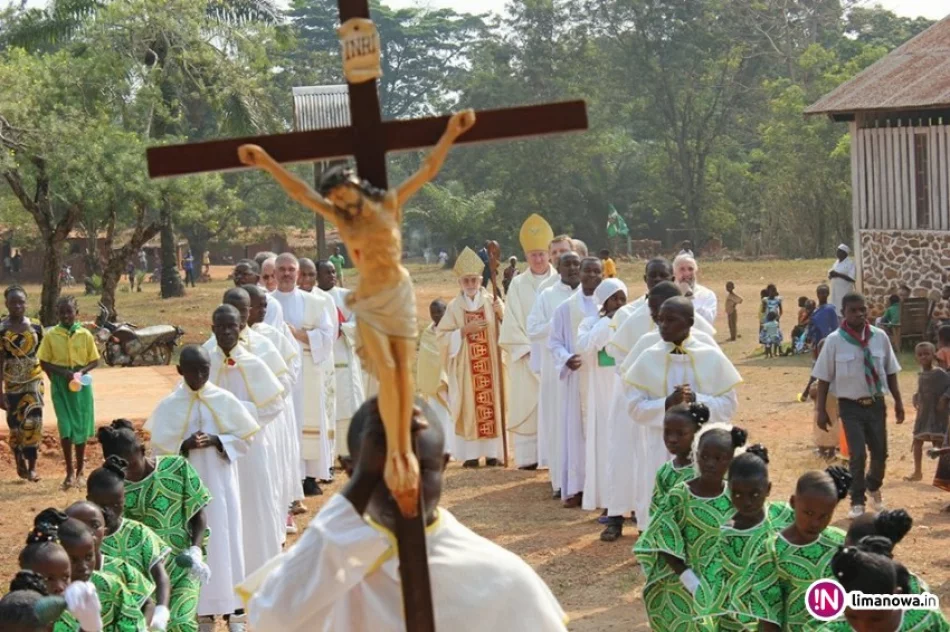 Konsekrowano kościół zbudowany przez misjonarza z Limanowszczyzny - zdjęcie 3