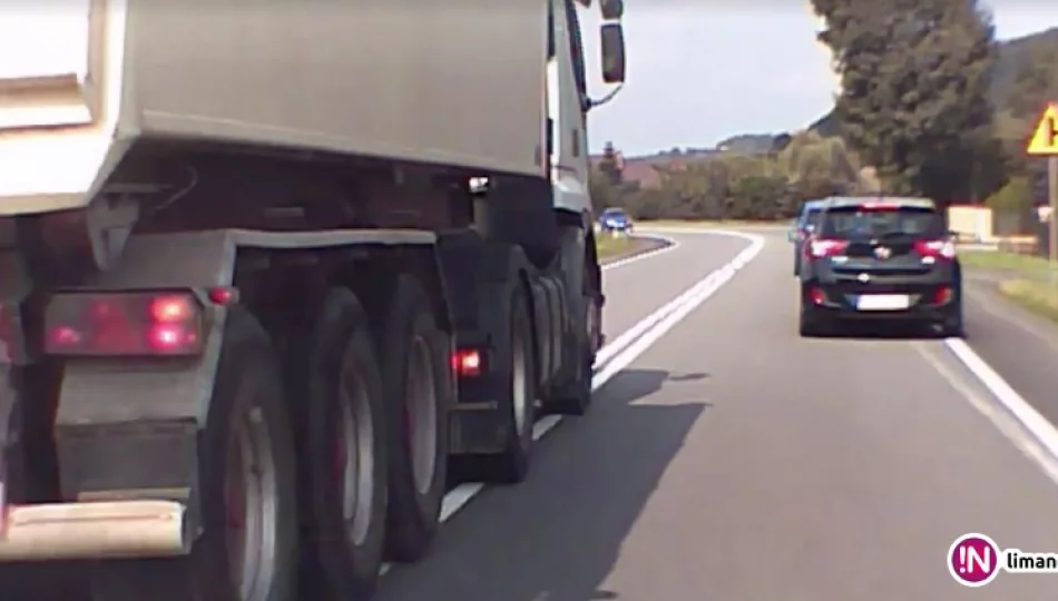 Niebezpieczna jazda kierowcy ciężarówki - zdjęcie 1