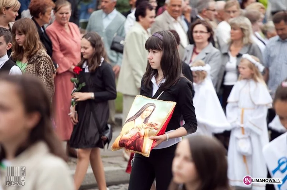 Święto Bożego Ciała - Uroczysta procesja w Limanowej - zdjęcie 17