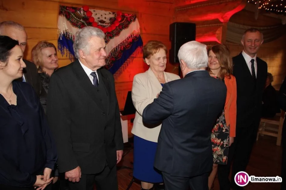 Pary w gronie bliskich obchodziły jubileusz małżeństwa - zdjęcie 2