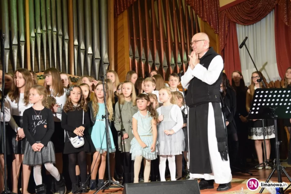 Zero z klasą i… coś jeszcze, czyli jak kolędować dla serca! - zdjęcie 4