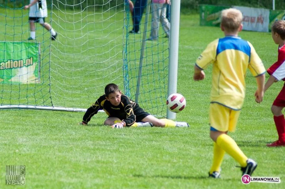 XI edycja turnieju "Z podwórka na stadion o Puchar Tymbarku" - zdjęcie 2