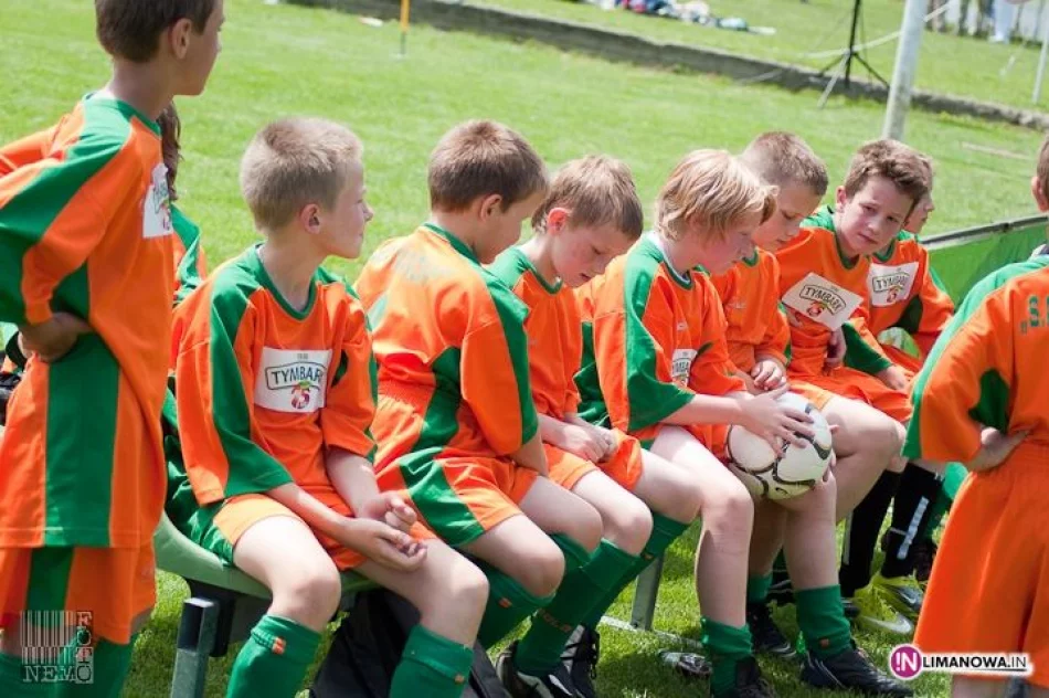 XI edycja turnieju "Z podwórka na stadion o Puchar Tymbarku" - zdjęcie 12