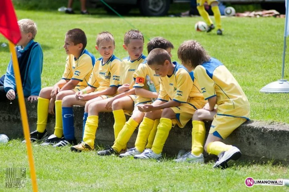 XI edycja turnieju "Z podwórka na stadion o Puchar Tymbarku" - zdjęcie 13