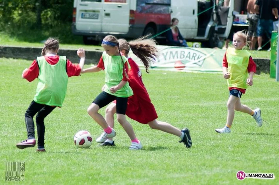 XI edycja turnieju "Z podwórka na stadion o Puchar Tymbarku" - zdjęcie 19