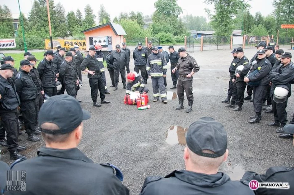 Policja ćwiczyła przed Euro 2012 - zdjęcie 6