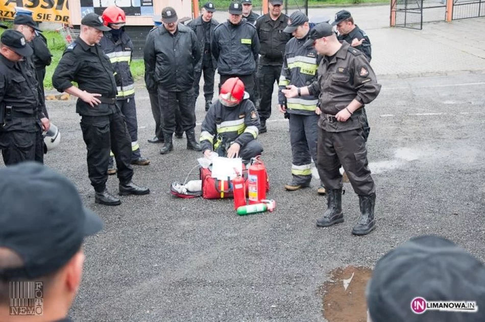 Policja ćwiczyła przed Euro 2012 - zdjęcie 7