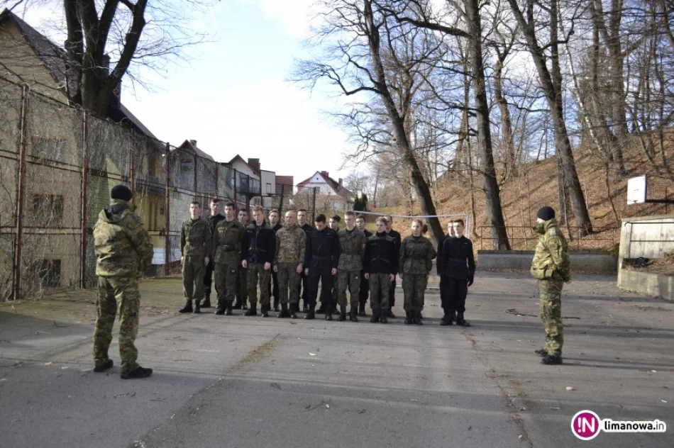 Przechodzą szkolenie pod okiem funkcjonariuszy Straży Granicznej - zdjęcie 2