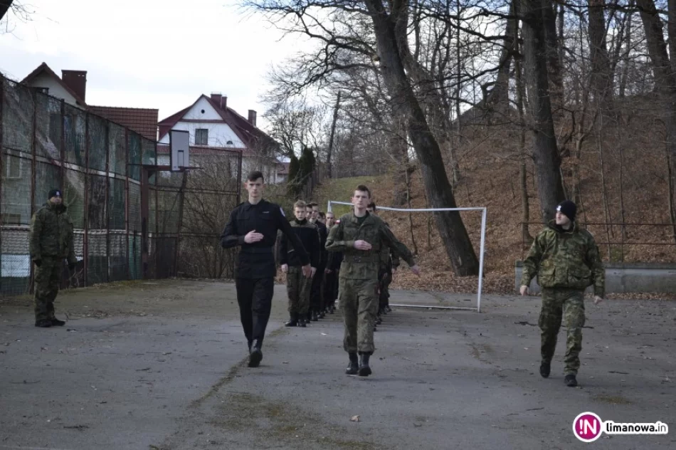 Przechodzą szkolenie pod okiem funkcjonariuszy Straży Granicznej - zdjęcie 3