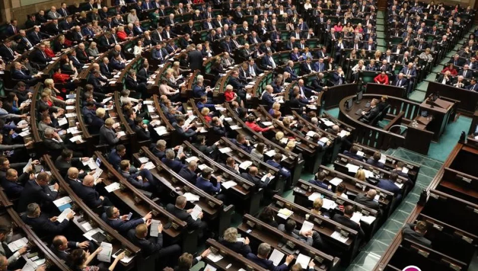 Zaskakujące głosowanie w Sejmie. Część posłów PiS za złagodzeniem przepisów ws. aborcji - zdjęcie 1