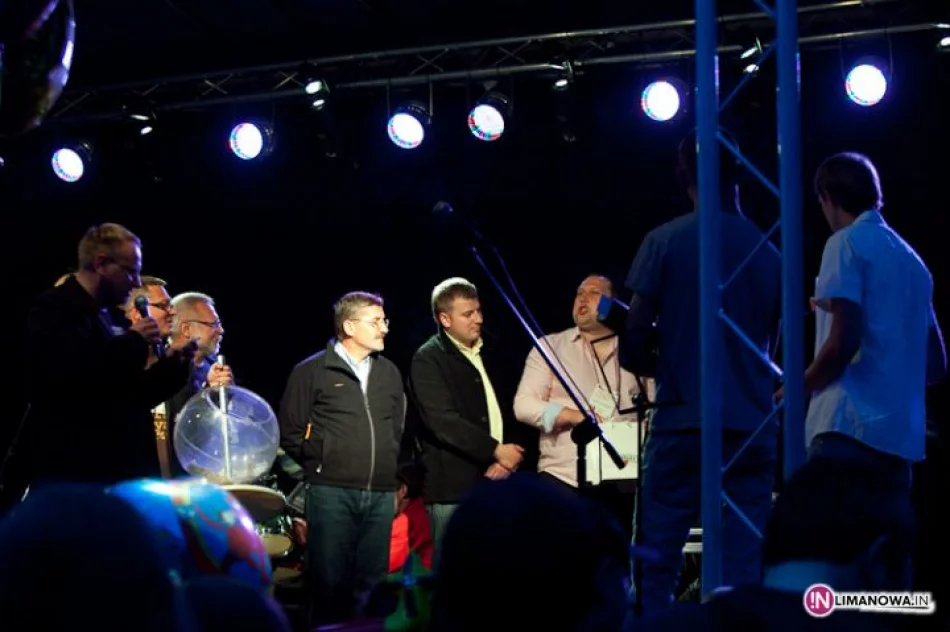 Festyn "Baw się i pomóż" w Tymbarku - zdjęcie 2