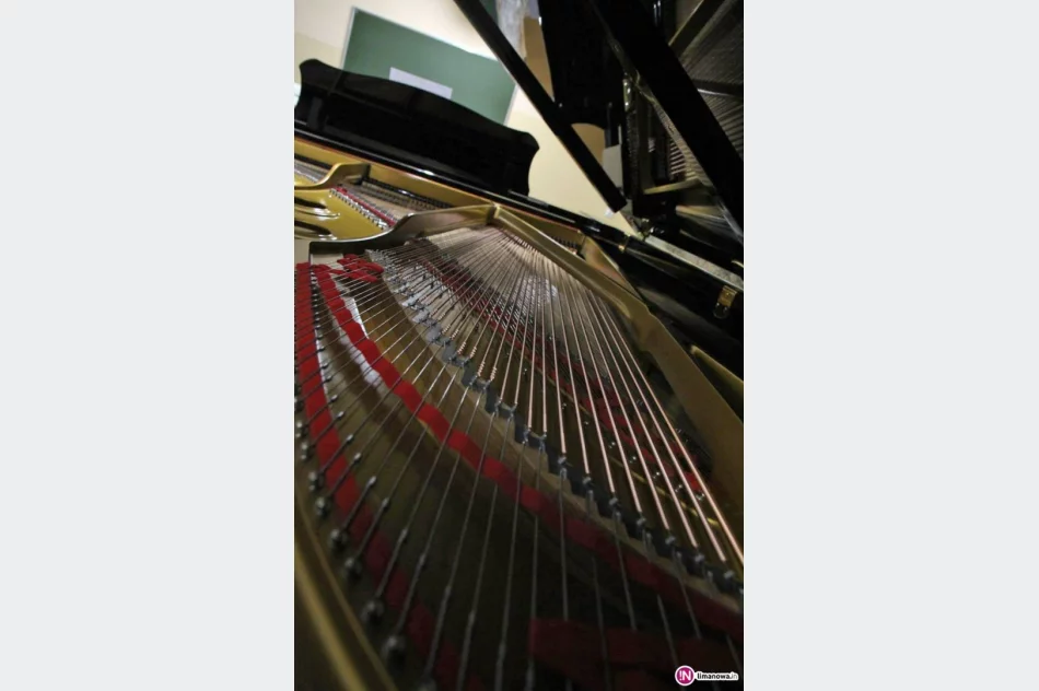 Fortepian za 150 tys. zł zastąpił ponad stuletni model - zdjęcie 4