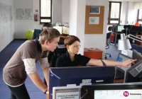 Szukają 15 operatorów numerów alarmowych. Wynagrodzenie zasadnicze 2200 zł brutto - zdjęcie główne