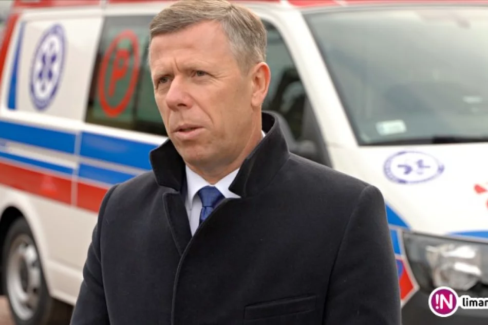 Wojewoda przekazał nową karetkę dla szpitala (wideo) - zdjęcie 4