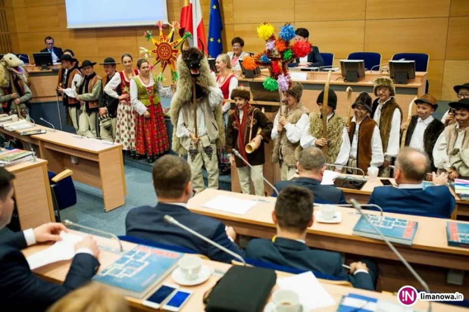 Budżet Małopolski na 2018 rok przyjęty - zdjęcie 3