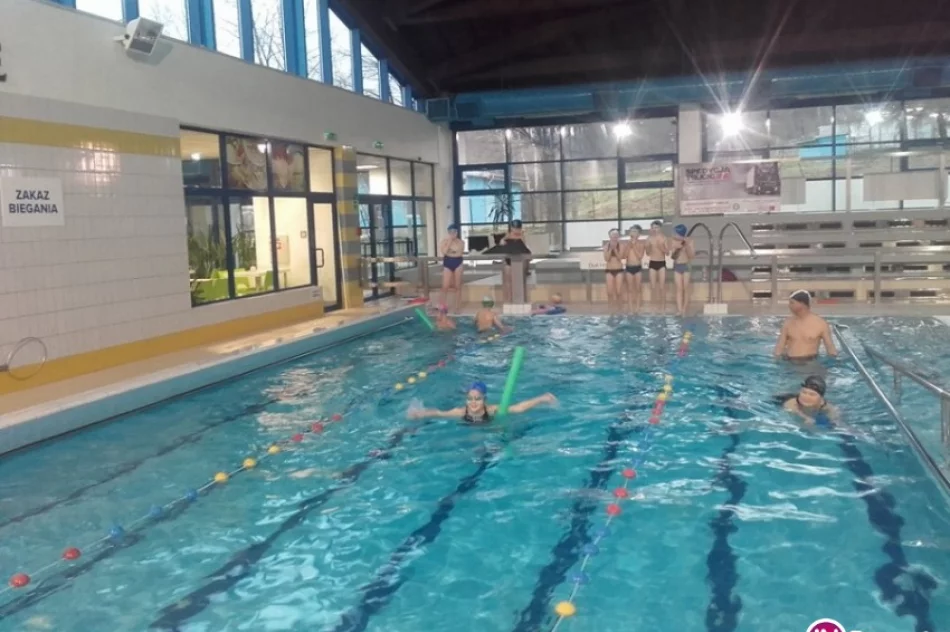 108 uczniów już pływa - zdjęcie 4