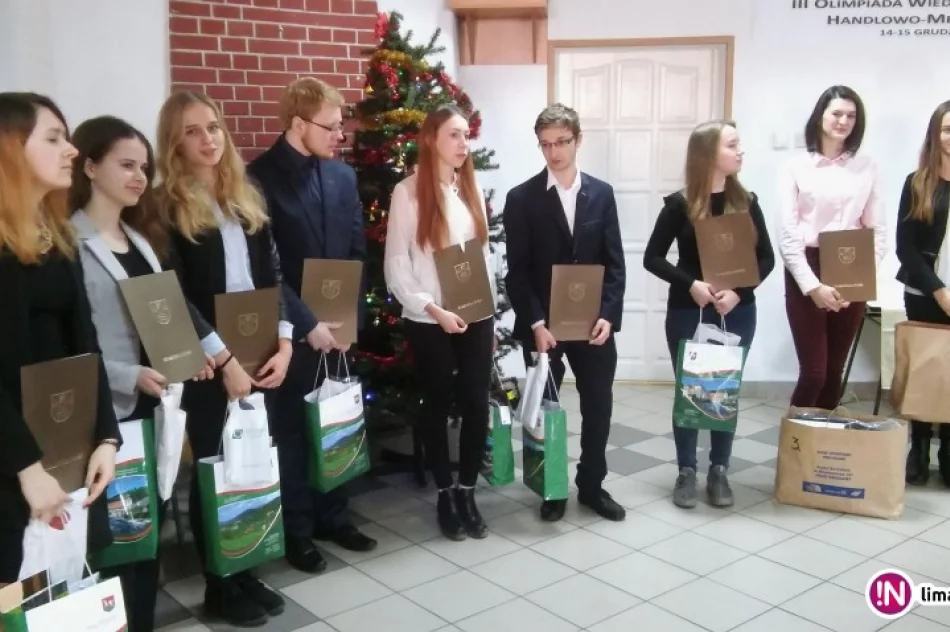 Karolina Lachor na podium ogólnopolskiej olimpiady - zdjęcie 2