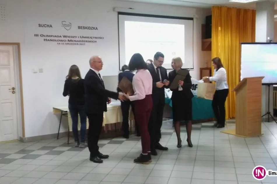 Karolina Lachor na podium ogólnopolskiej olimpiady - zdjęcie 3