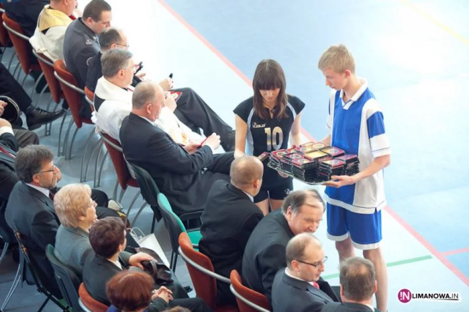 Największa hala w powiecie została otwarta! - zdjęcie 19