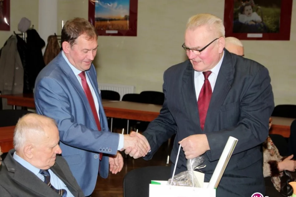 Spotkali się z emerytowanymi pracownikami urzędu - zdjęcie 4