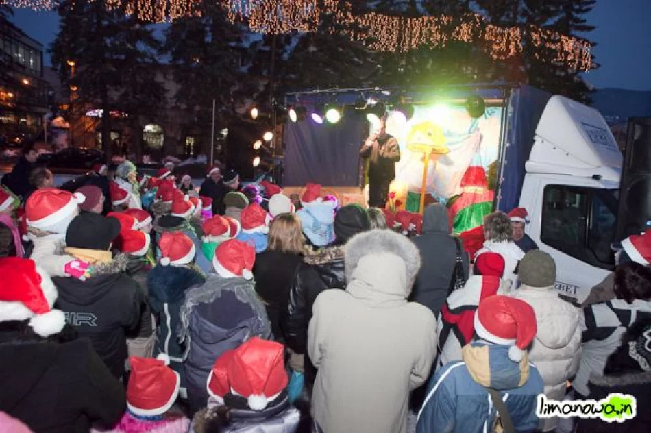 Mikołaj na limanowskim rynku - zdjęcie 2