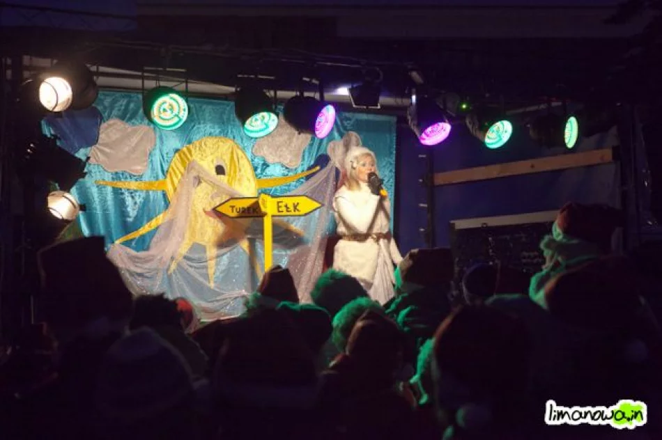 Mikołaj na limanowskim rynku - zdjęcie 4